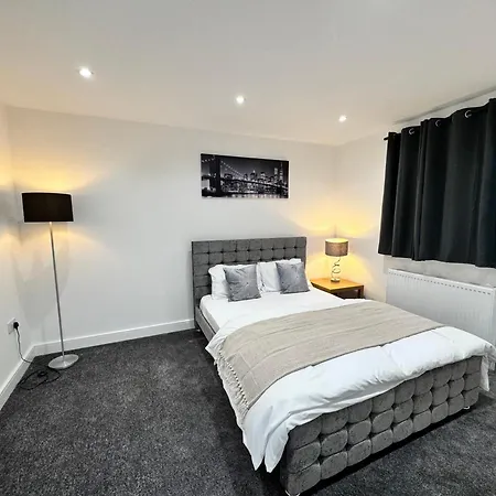 1 Orchard Farm Cottages Sleeps 10, Open Plan Kitchen & Large Garden East Grinstead Exterior photo